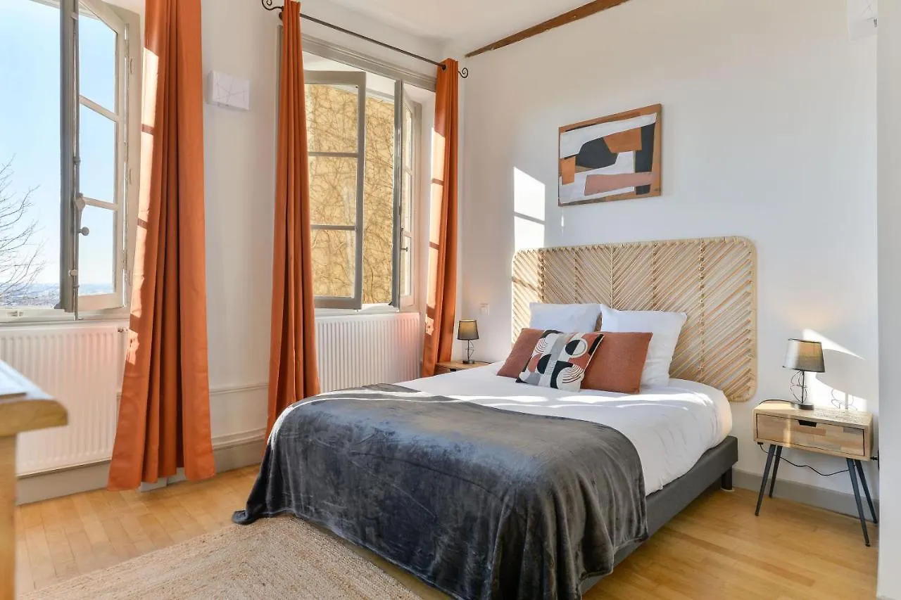 리옹 Beau Duplex Avec Jardin Et Vue 아파트 0*,
